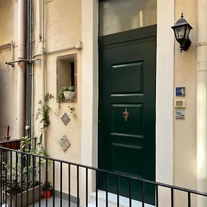 Ciuriciuri Storico Nel Centro Di Aeroporto di Catania Fontana Rossa
